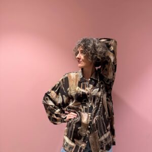 Camicia con disegno imperiale stile Versace