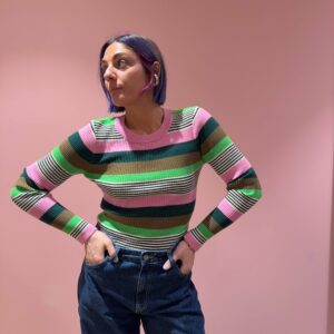 Maglia a righe colorata