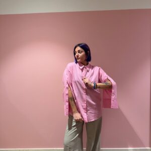 Camicia rosa a righe