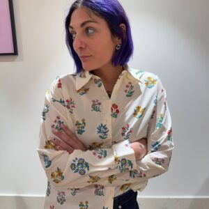 Camicia con mazzi di fiori