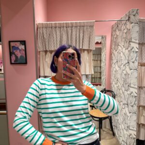 Maglia a righe bianca e verde