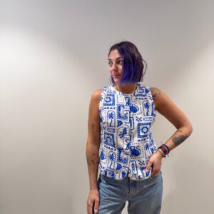 Top smanicato con stampa Marocco