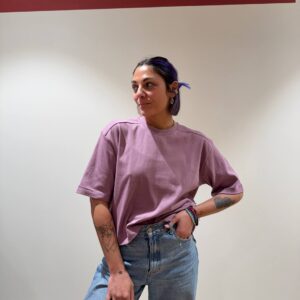 T-shirt over color uva