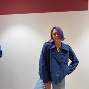 Trench corto blu
