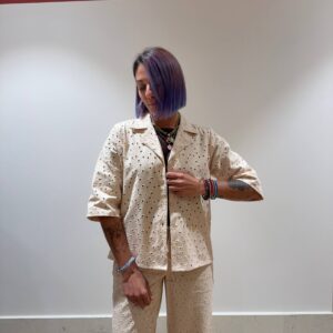 Camicia in sangallo color crema