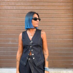 Gilet in denim blu scuro intenso