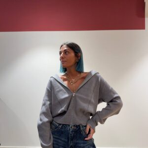 Maglia grigia con cerniera
